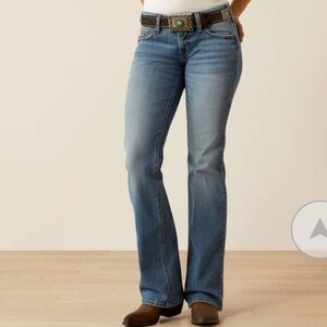 Fave ARIAT R*E*A*L Denim Perfect Boot Cut Jeans Natural Fade Blue Wash Womens 28